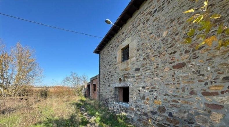 León - Alija del Infantado - 800m2