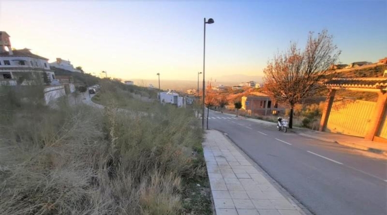 Granada - La Zubia - 783m2