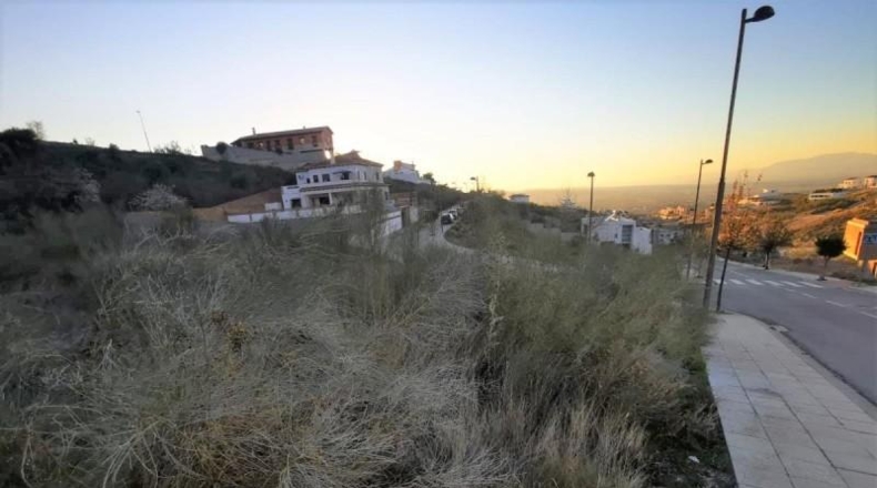 Granada - La Zubia - 783m2