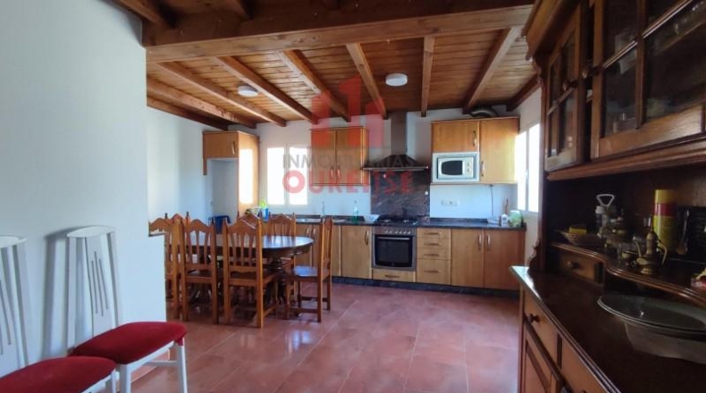 Оренсе - Junquera de Ambía - 308m2
