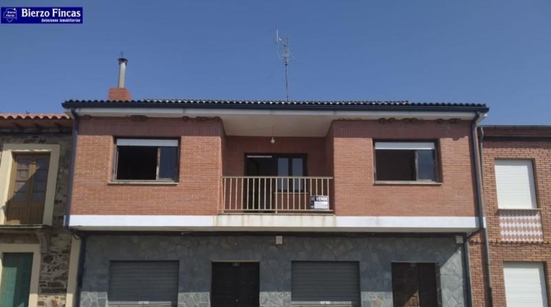 Leon - Riego de la Vega - 129255m2