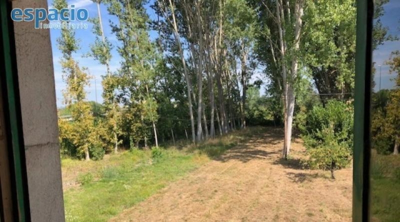 León - Carracedelo - 4700m2