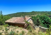 Chalet independiente con terreno en venta en la España, Valderrobres, ref: TR300168 foto