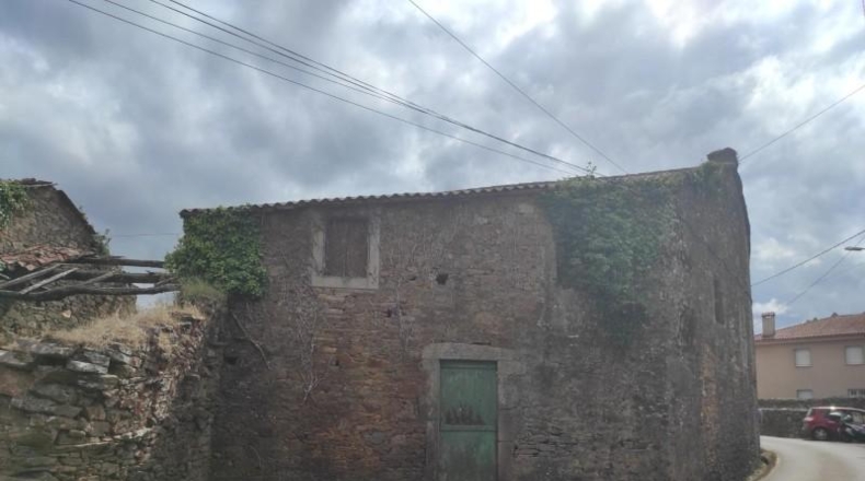 La Corunya - Santiago de Compostel·la - 382m2