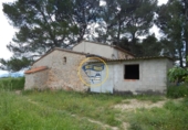 Загородный дом с участком на продажу в городе Bèlgida Фото