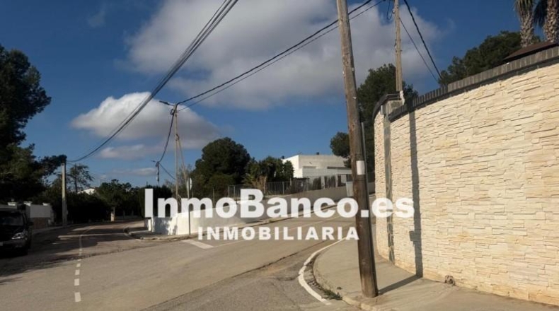 Valencia - Torrente - 627m2