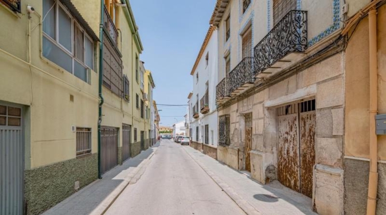 Granada - Baza - 500m2