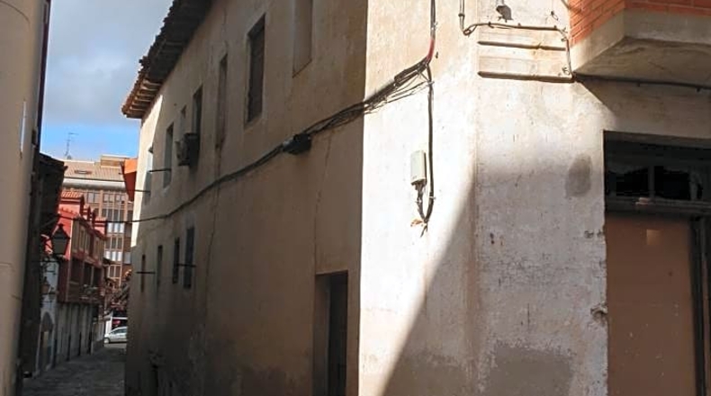 Burgos - Medina de Pomar - 406m2