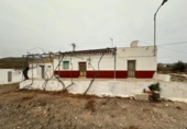 Загородный дом с участком на продажу в городе Lorca Фото