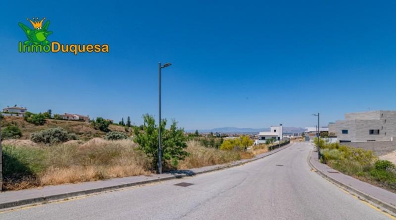 Гранада - La Zubia - 502m2