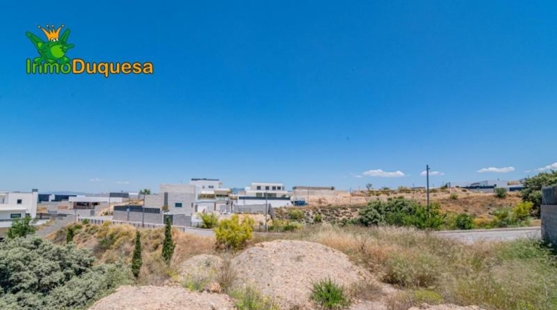 Гранада - La Zubia - 502m2