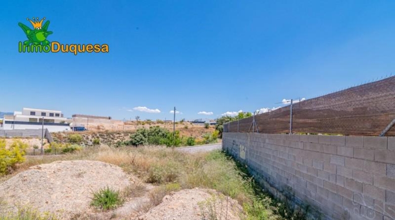 Гранада - La Zubia - 502m2