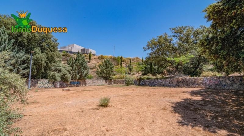 Гранада - La Zubia - 502m2