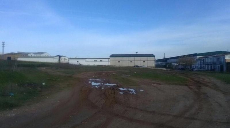 Sevilla - Pilas - 6700m2
