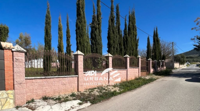 Córdoba - Lucena - 1450m2