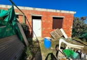 Загородный дом с участком на продажу в городе Дос-Эрманас Фото