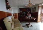 Дом с участком на продажу в городе La Roda Фото