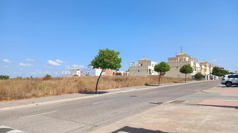 Sevilla - Gerena - 2400m2