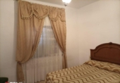 Отдельно стоящий дом с участком на продажу в городе Alcuéscar Фото