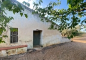 Casa de camp amb terreny en venda a la España, Ulldecona, ref.: TR296700 foto