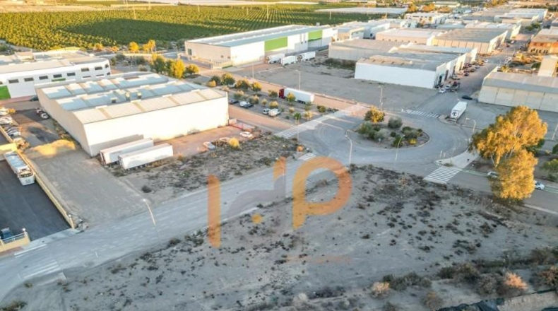 Almería - Albox - 1350m2