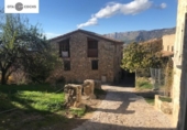 Участок с постройкой на продажу в городе Cornudella de Montsant Фото