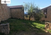 Участок с постройкой на продажу в городе Cornudella de Montsant Фото