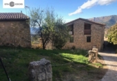 Участок с постройкой на продажу в городе Cornudella de Montsant Фото