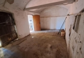 Chalet independiente con terreno en venta en la España, Montbrió del Camp, ref: TR302552 foto