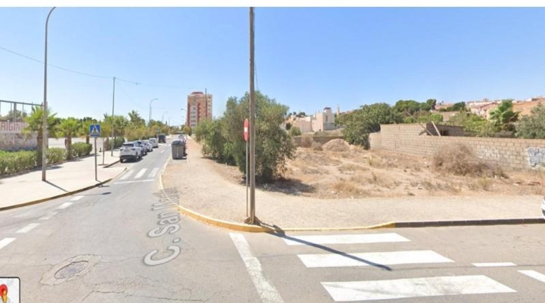 Almeria - El Ejido - 527m2