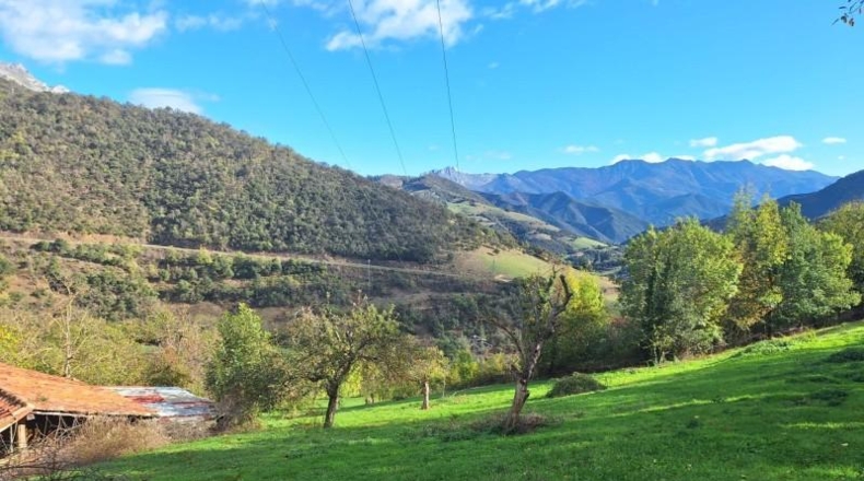 Cantàbria - Camaleño - 7039m2