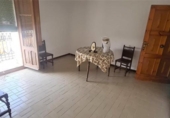Дом с участком на продажу в городе Ayerbe Фото