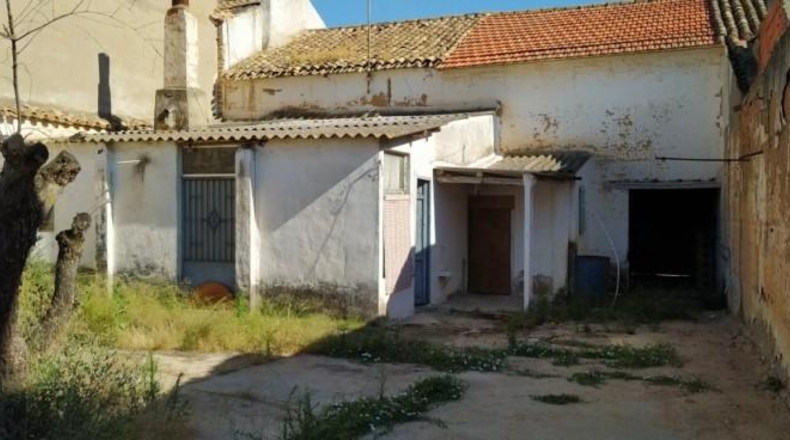 Albacete - La Roda - 463m2
