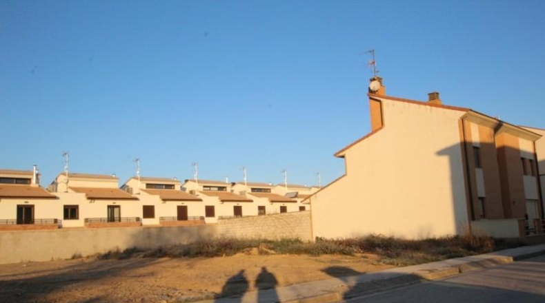 Zaragoza - Ejea de los Caballeros - 300m2