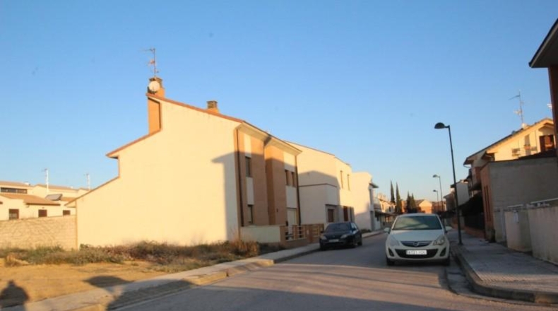 Zaragoza - Ejea de los Caballeros - 300m2
