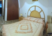 Дом с участком на продажу в городе Zarza de Montánchez Фото