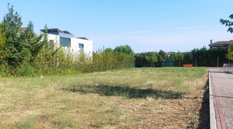 Valladolid - Лагуна-де-Дуэро - 877m2