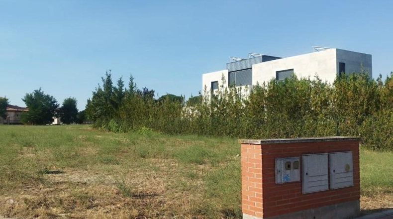 Valladolid - Лагуна-де-Дуэро - 877m2