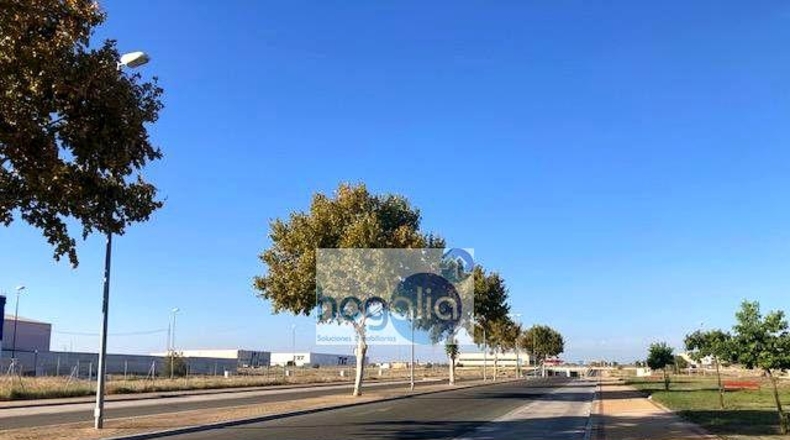 Sevilla - Alcalá de Guadaíra - 1049m2