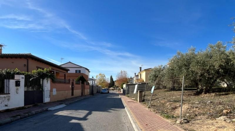 Granada - Albolote - 449m2
