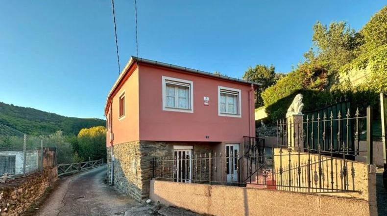 Леон - Toral de los Vados - 344m2