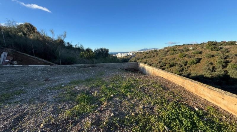 Málaga - Rincón de la Victoria - 1850m2