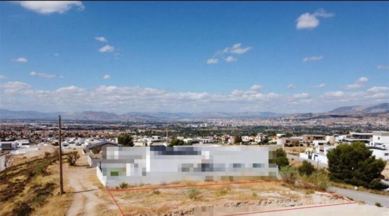 Granada - La Zubia - 586m2