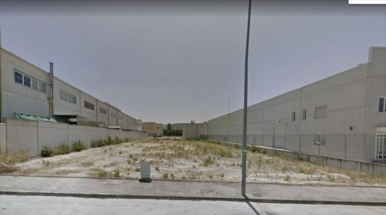 Córdoba - Lucena - 2300m2