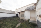 Xalet independent amb terreny en venda a la España, Argamasilla de Alba, ref.: TR138247 foto