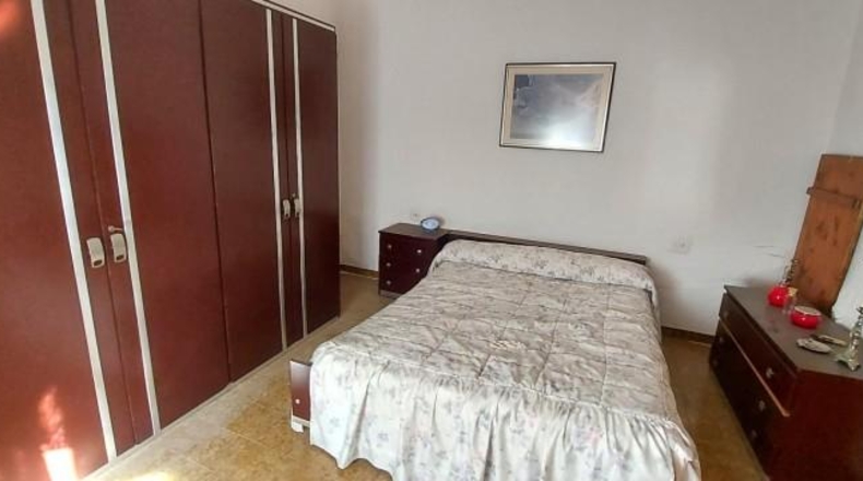 Albacete - La Roda - 418m2