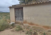 Земля, подлежащая урбанизации на продажу у города Montealegre del Castillo Фото