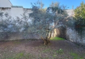 Участок с постройкой на продажу в городе Malpartida de Plasencia Фото