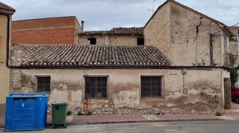 Zaragoza - Épila - 586m2