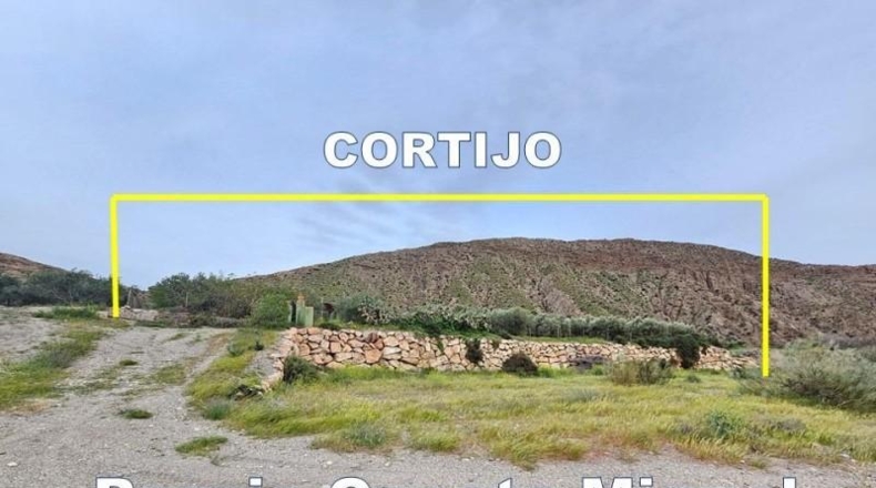 Almeria - Santa Fe de Mondújar - 8307m2